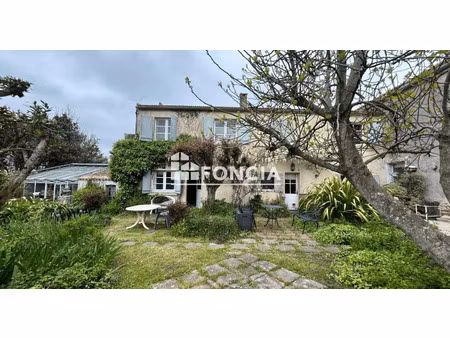vente maison à noirmoutier-en-l'île (85330) : à vendre / 300m² noirmoutier-en-l'île