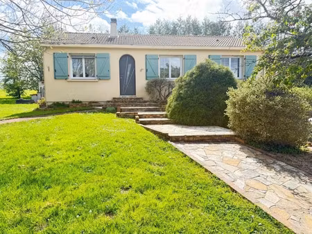 vente maison 7 pièces 172 m² à les landes-genusson (85130)  231 000 €