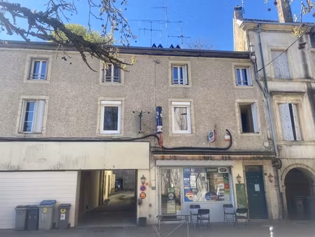 immeuble 15 pièces - 550 m²