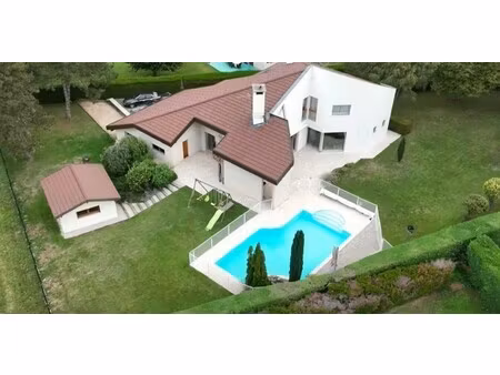 maison de luxe à vendre à chirens