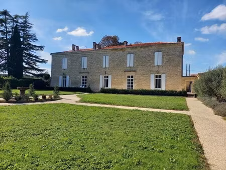 manoir à vendre à fontenay-le-comte