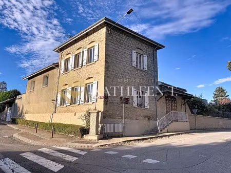 maison de luxe à vendre à saint-georges-d'espéranche