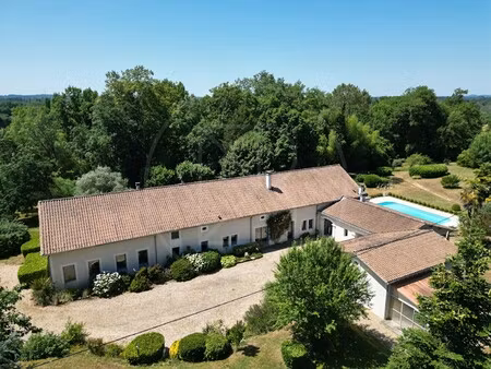 maison de luxe à vendre à saint-martial-d'artenset