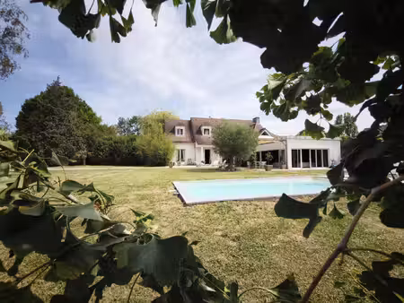maison de luxe à vendre à santeny