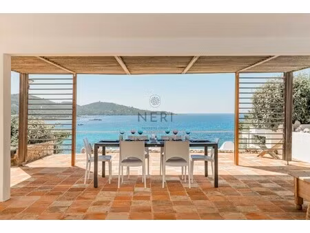 villa de luxe à vendre à coti-chiavari