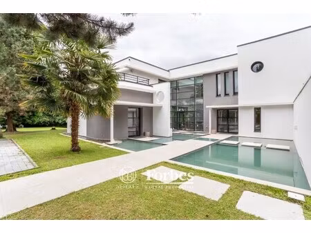 villa de luxe à vendre à croix