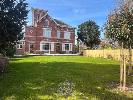 maison de luxe à vendre dans le quartier brigode-ascq-haute borne