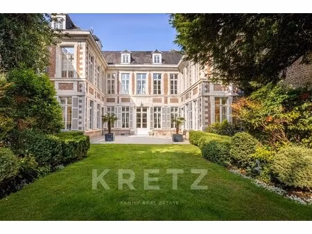 hôtel particulier à vendre dans le quartier vieux lille