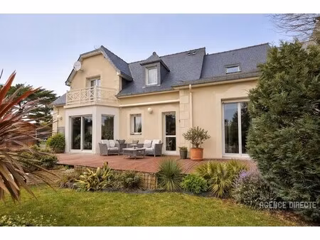 maison de luxe à vendre dans le quartier rotheneuf-le pont