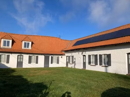 maison de luxe à vendre dans le quartier le paradis-les tertres