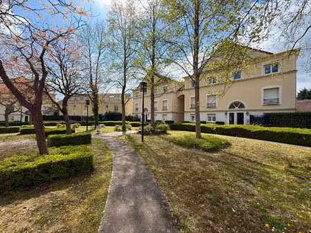 appartement magny les hameaux 2 pièce(s) 46 m2