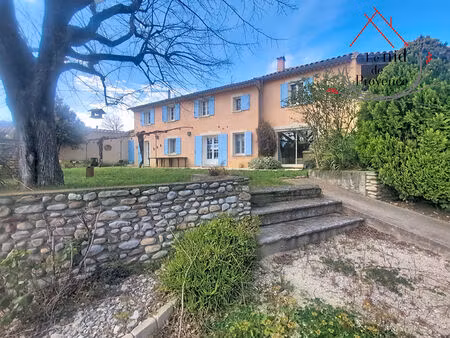 corps de ferme 365 m2 avec piscine et 8 chambres fort potentiel !