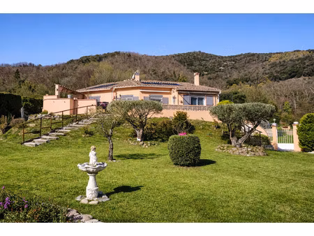 villa de prestige élégance et panorama d'exception