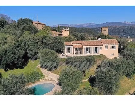 tanneron – villa de plain-pied avec vue panoramique  piscine et oliveraie