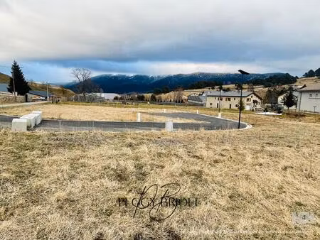 terrain constructible viabilisé de 419m² à fontrabiouse (66210)