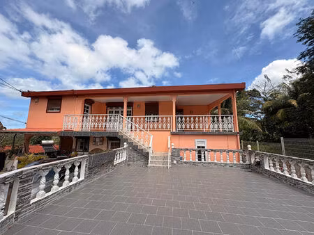 location appartement 4 pièces  115.00m²  saint