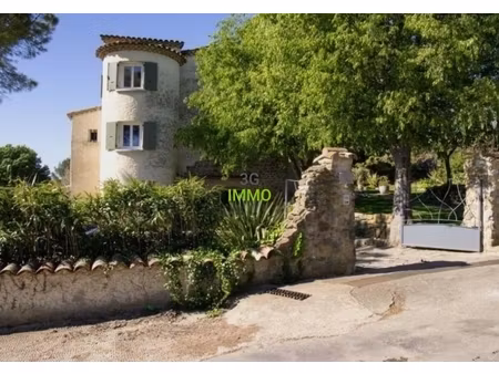 propriété 11 pièces