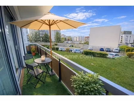 superbe appartement 4 pièces entièrement rénové  lumineux  avec balcon  ascenseur - cave e