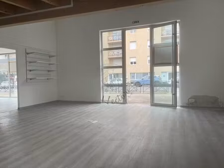 local commercial à louer