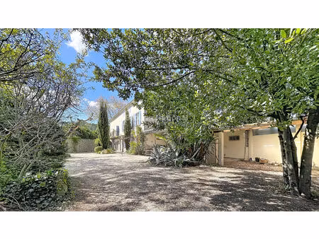 mas de ville de caractère rénové 239 m² ? barbentane ? 10 min gare tgv ? 20 min saint-rémy