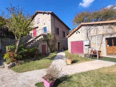 propriété sur deux hektars