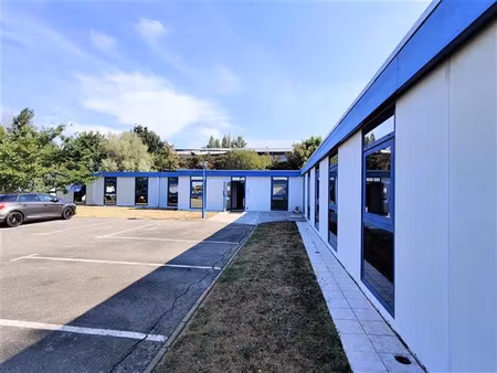 location bureau st jean 193 m²