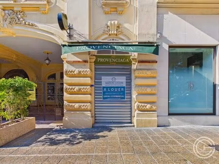 location commerce 57 m²