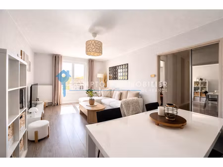 appartement 4pièce(s) 3chambre(s) 72 m² vauvert (30600)