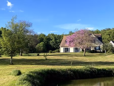maison et grand terrain d'exception à coulans sur gée