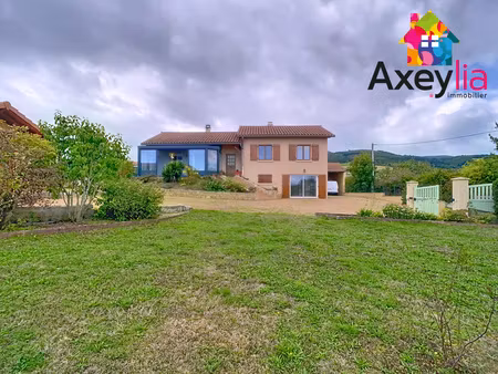 a vendre- secteur lentigny- maison avec vue dégagée et dépendances.