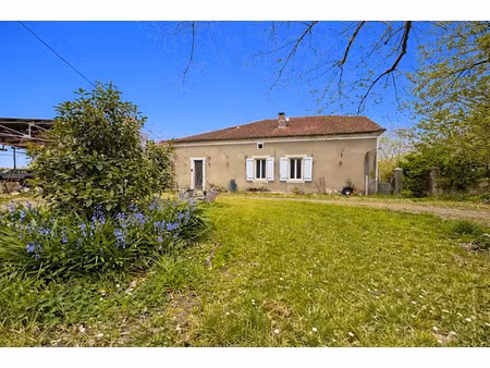 vente maison 6 pièces 220 m² à laujuzan (32110)  130 000 €
