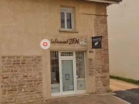 location local professionnel manziat 01570