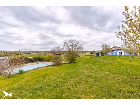 vente maison 6 pièces 218 m² à laperche (47800)  200 000 €