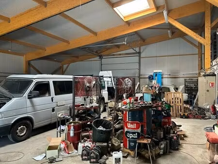 vente local d'activités 400 m²