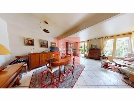 le mesnil saint denis (78) a vendre maison 118 m²