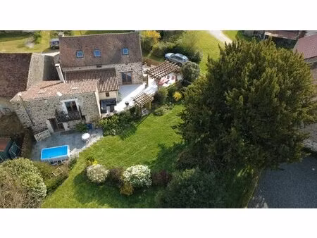 une très belle propriété proche de magnac-laval