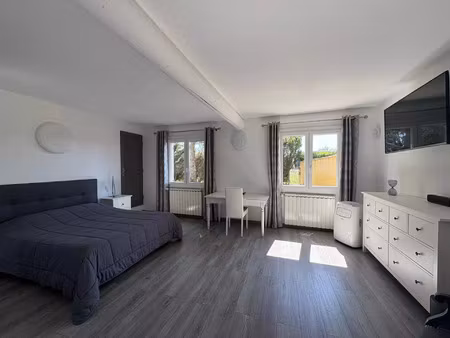 vente maison 5 pièces 280 m² vacqueyras (84190)