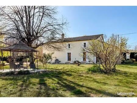 maison 7 pièces 186 m²
