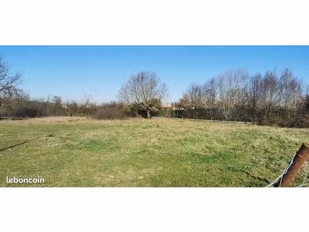terrain 540 m² saint lys
