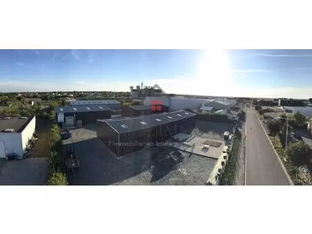 ensemble immobilier commercial