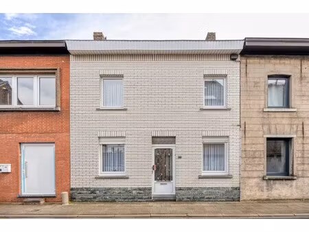 rijwoning met 2 slaapkamers  inrichtbare zolder & grote tuin