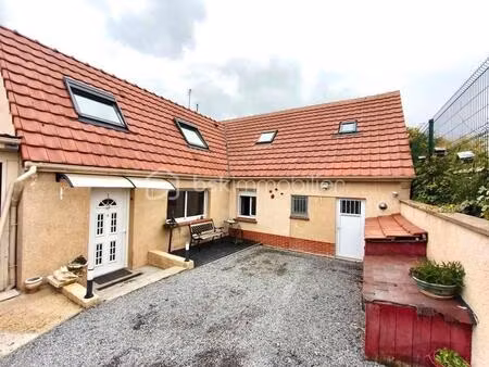 maison de 135 50 m² à lassigny