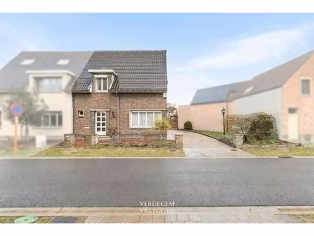 woning met karakter en tuin van 1.594m² aan de mooie moervaart