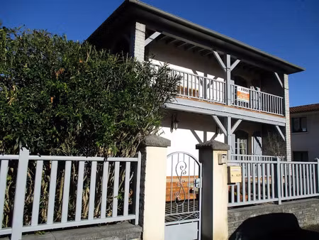 vente maison 5 pièces 121 m² à tarbes (65000)  231 500 €