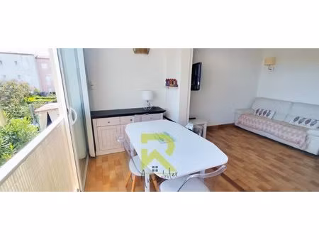 quartier richelieu trois pièces avec parking privé