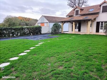 maison villa 116 m2 + hangar garage 130 m2 + photovoltaïque 2x9 kwats