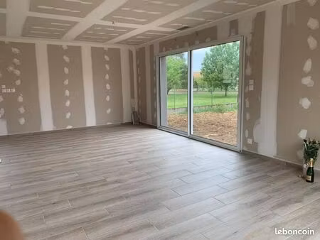 maison 3 pièces 80 m²