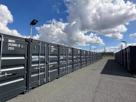 garage/box 14 m² sens