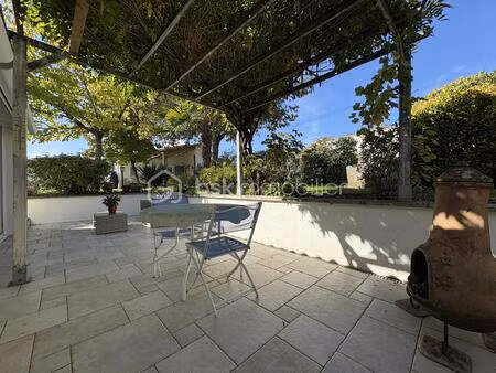 maison en pierre de 106 m² à corme-ecluse
