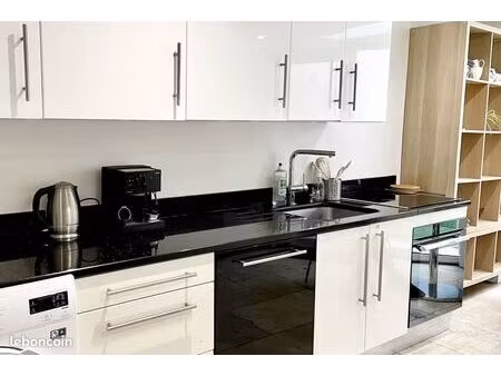 maison de ville  terrasse et jardin